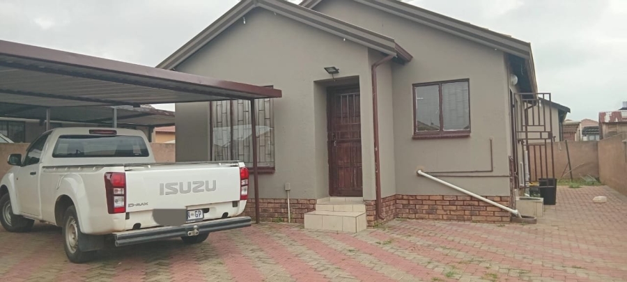 To Let 3 Bedroom Property for Rent in Soshanguve VV Gauteng