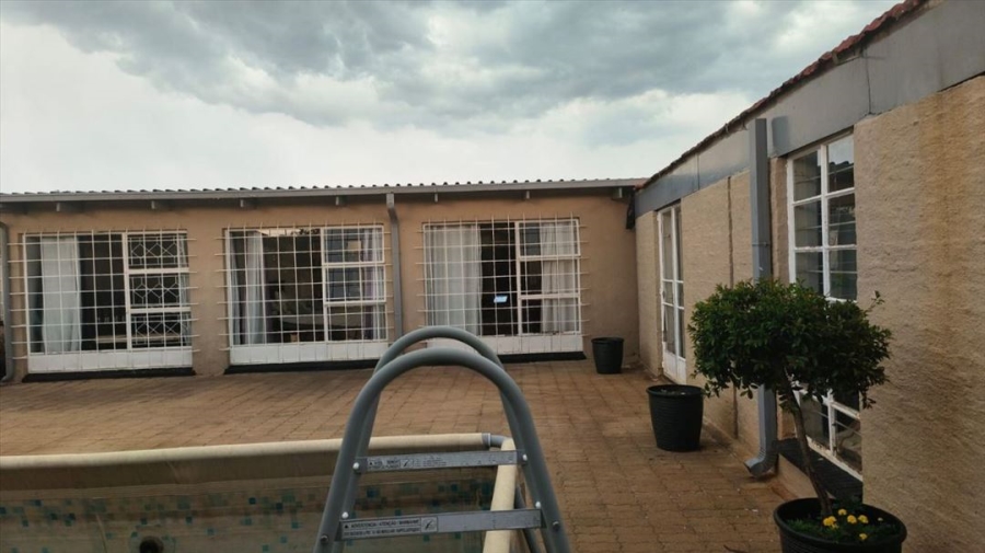 5 Bedroom Property for Sale in Brenthurst Gauteng