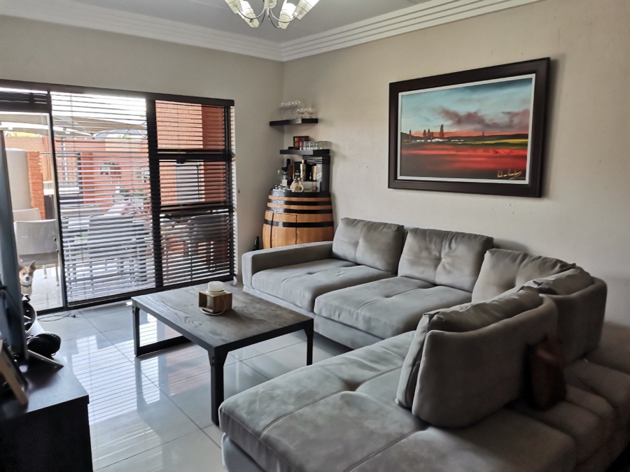 2 Bedroom Property for Sale in Eveleigh Gauteng