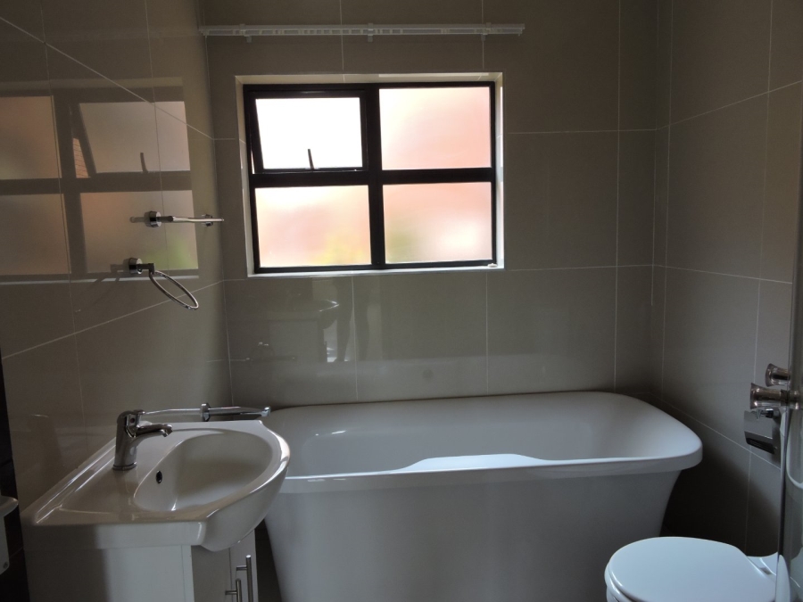 2 Bedroom Property for Sale in Eveleigh Gauteng