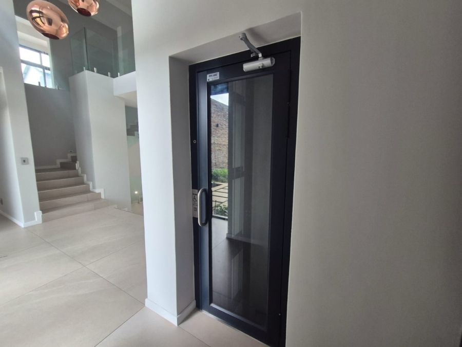 To Let 6 Bedroom Property for Rent in Waterfall Country Estate Gauteng