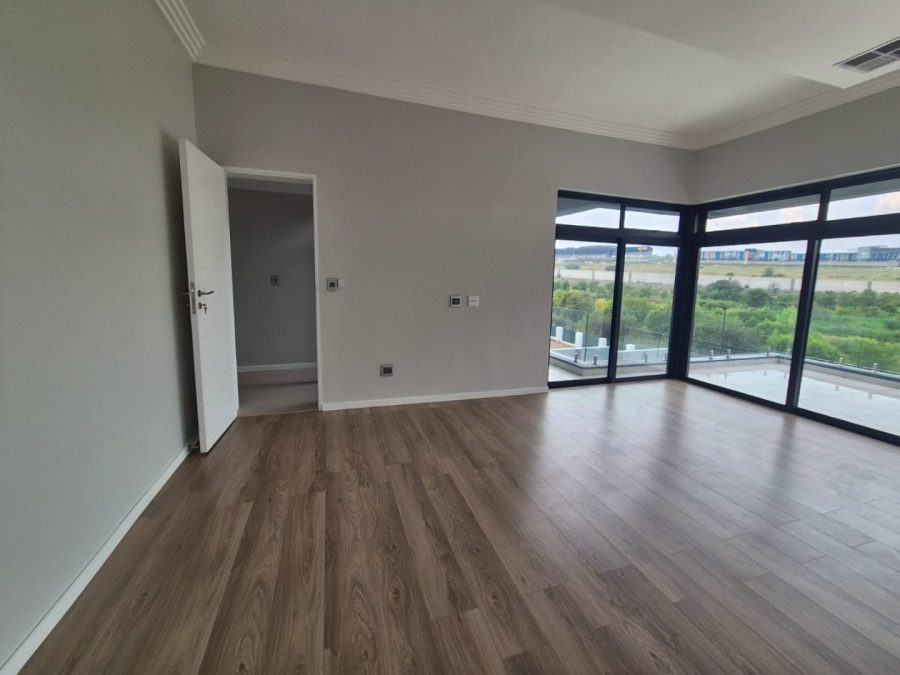 To Let 6 Bedroom Property for Rent in Waterfall Country Estate Gauteng