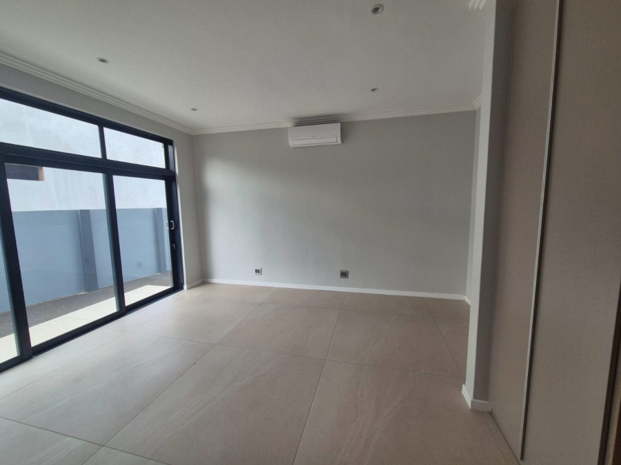 To Let 6 Bedroom Property for Rent in Waterfall Country Estate Gauteng