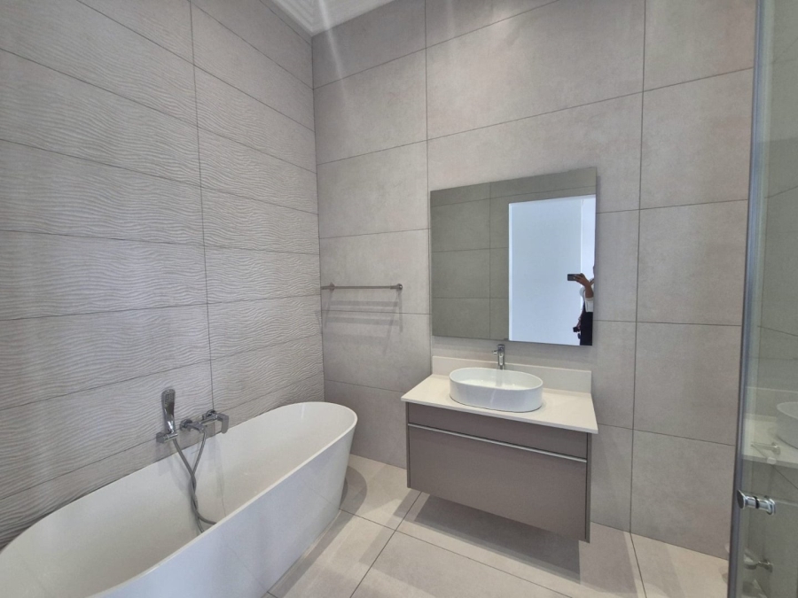 To Let 6 Bedroom Property for Rent in Waterfall Country Estate Gauteng