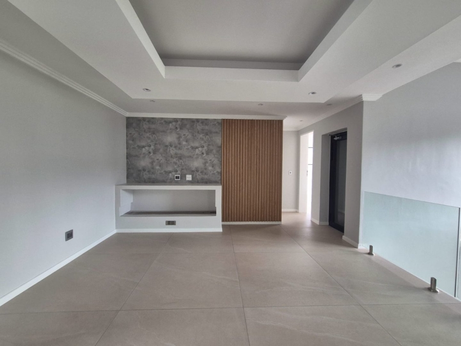 To Let 6 Bedroom Property for Rent in Waterfall Country Estate Gauteng