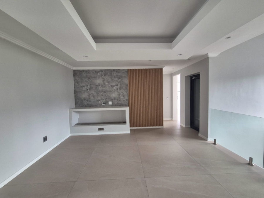 To Let 6 Bedroom Property for Rent in Waterfall Country Estate Gauteng