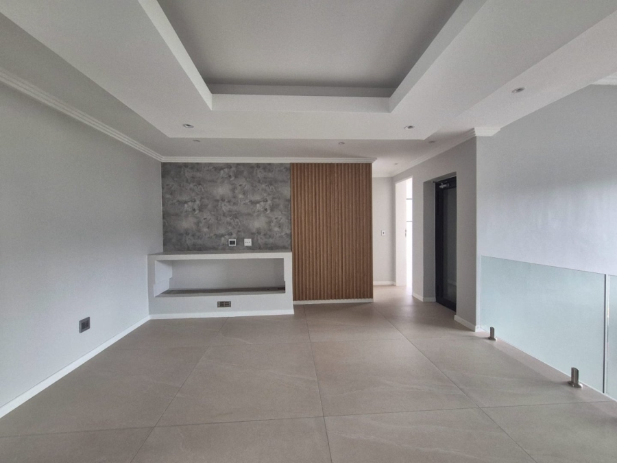 To Let 6 Bedroom Property for Rent in Waterfall Country Estate Gauteng