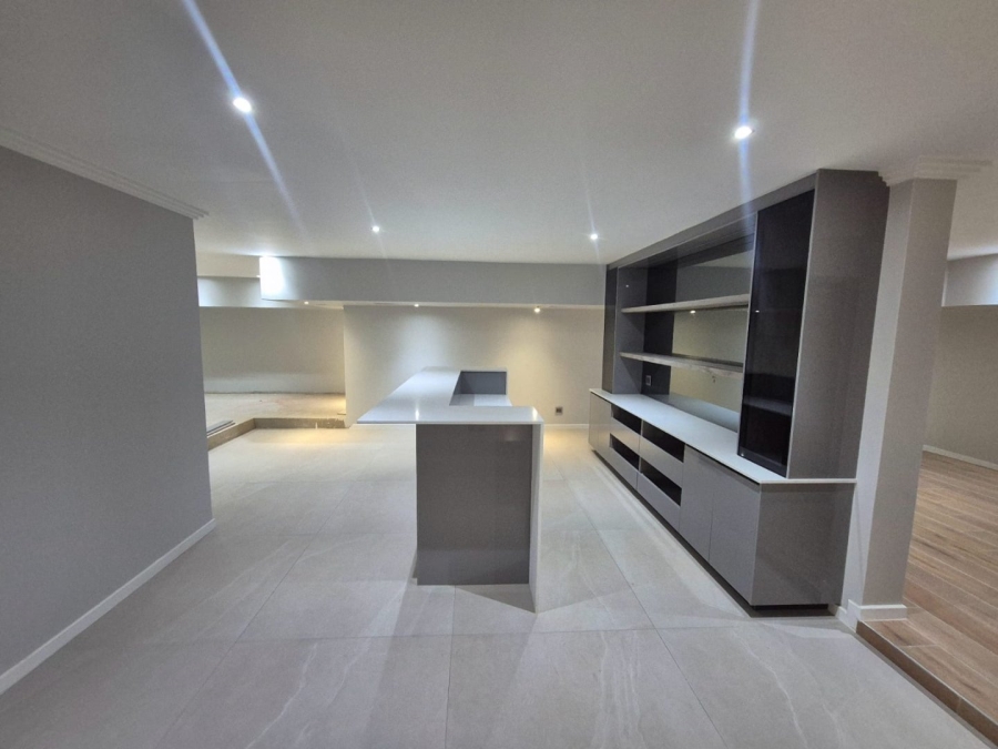 To Let 6 Bedroom Property for Rent in Waterfall Country Estate Gauteng