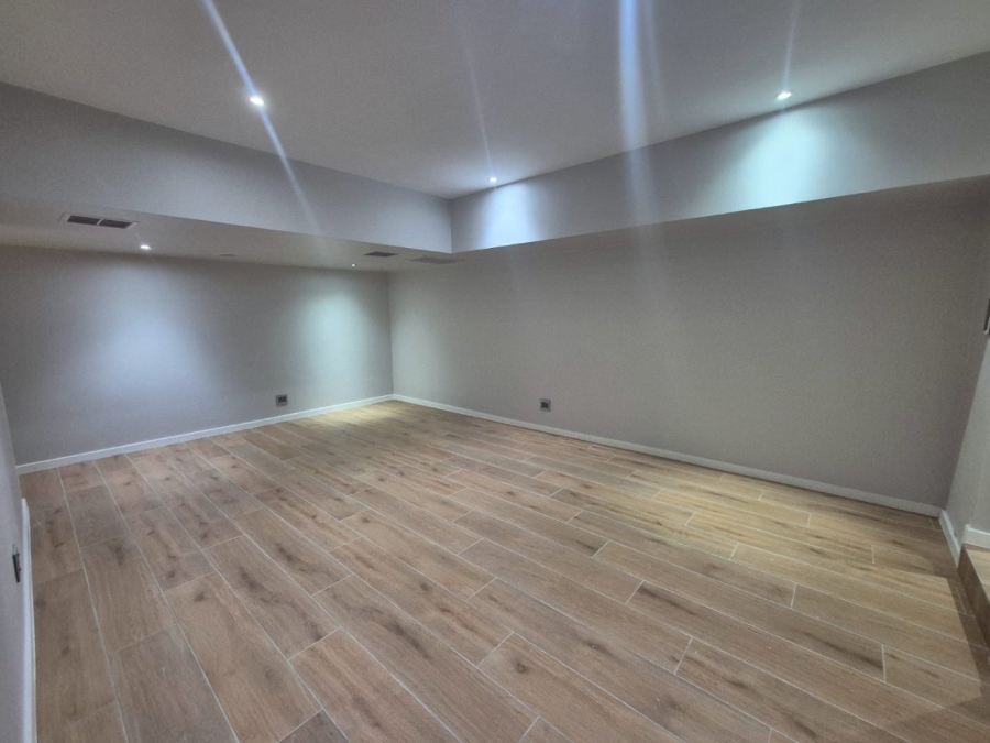 To Let 6 Bedroom Property for Rent in Waterfall Country Estate Gauteng