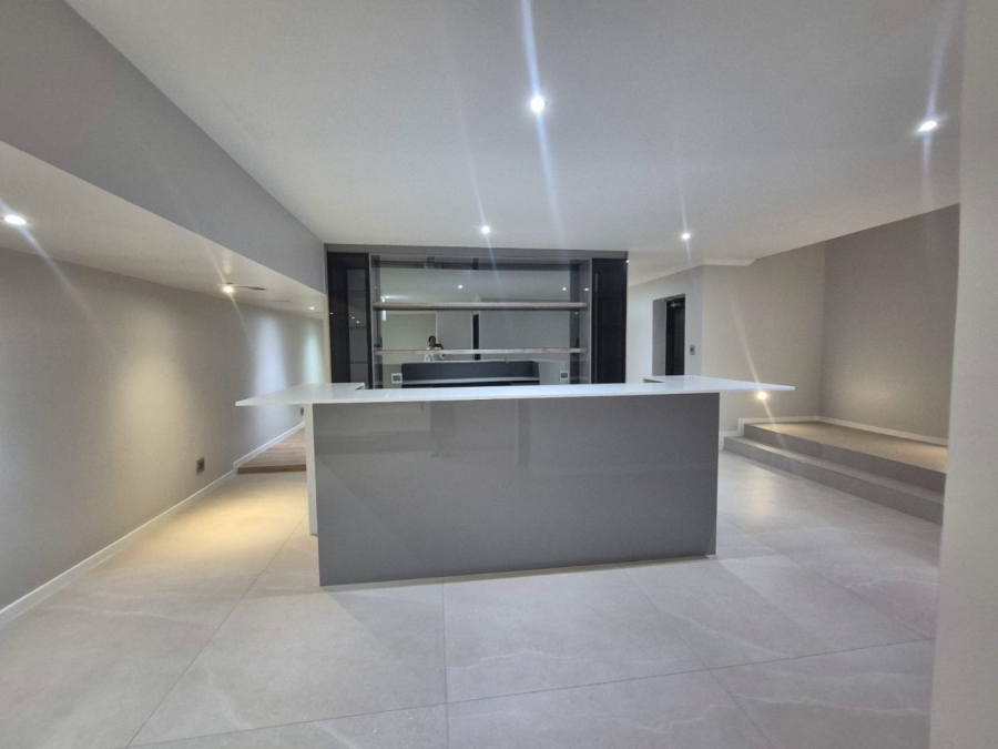 To Let 6 Bedroom Property for Rent in Waterfall Country Estate Gauteng