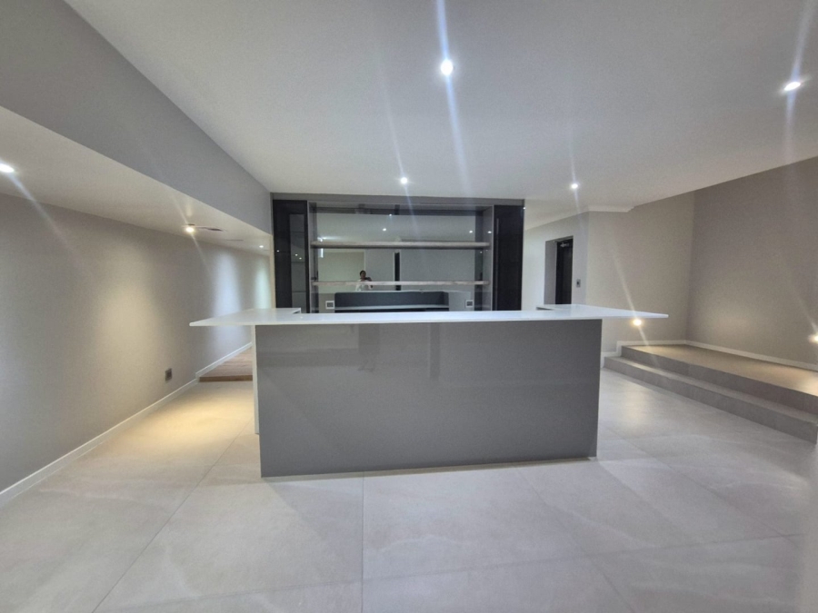 To Let 6 Bedroom Property for Rent in Waterfall Country Estate Gauteng