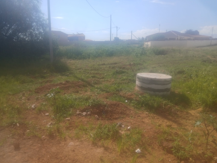  Bedroom Property for Sale in Mohlakeng Gauteng