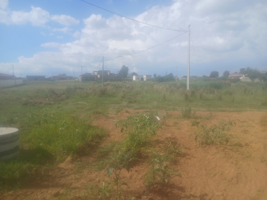  Bedroom Property for Sale in Mohlakeng Gauteng