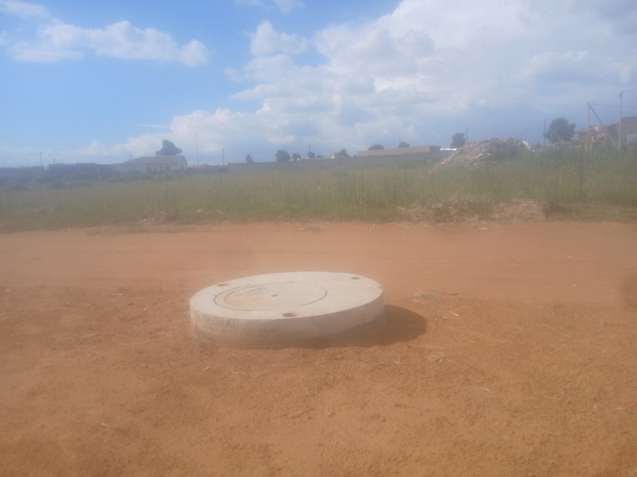  Bedroom Property for Sale in Mohlakeng Gauteng