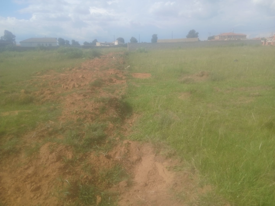  Bedroom Property for Sale in Mohlakeng Gauteng