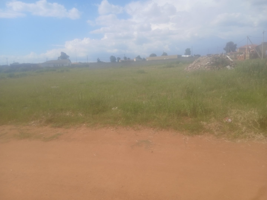  Bedroom Property for Sale in Mohlakeng Gauteng