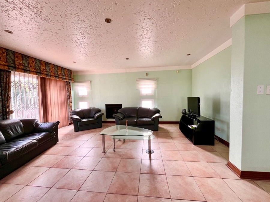 5 Bedroom Property for Sale in Sunward Park Gauteng