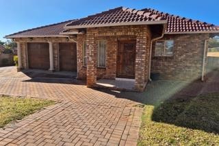 4 Bedroom Property for Sale in Crystal Park Gauteng