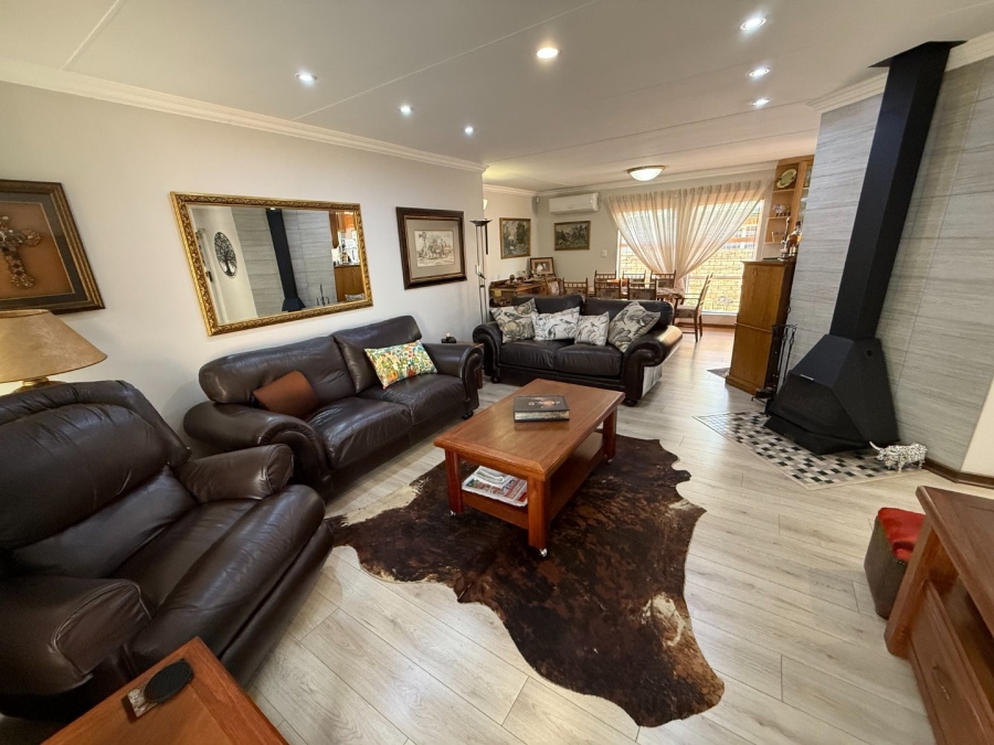 3 Bedroom Property for Sale in Doringkloof Gauteng