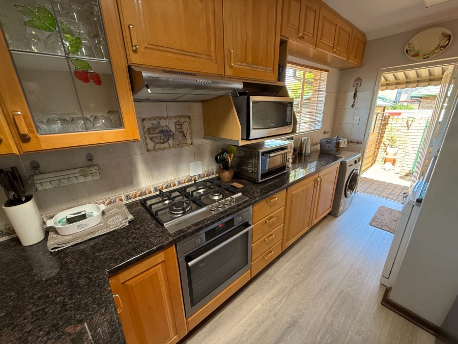 3 Bedroom Property for Sale in Doringkloof Gauteng