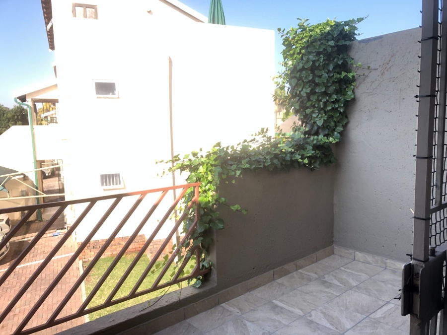 2 Bedroom Property for Sale in Bromhof Gauteng