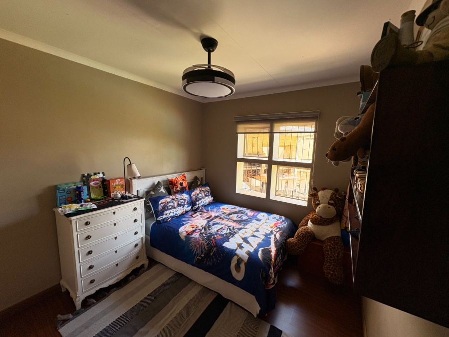 5 Bedroom Property for Sale in Garsfontein Gauteng