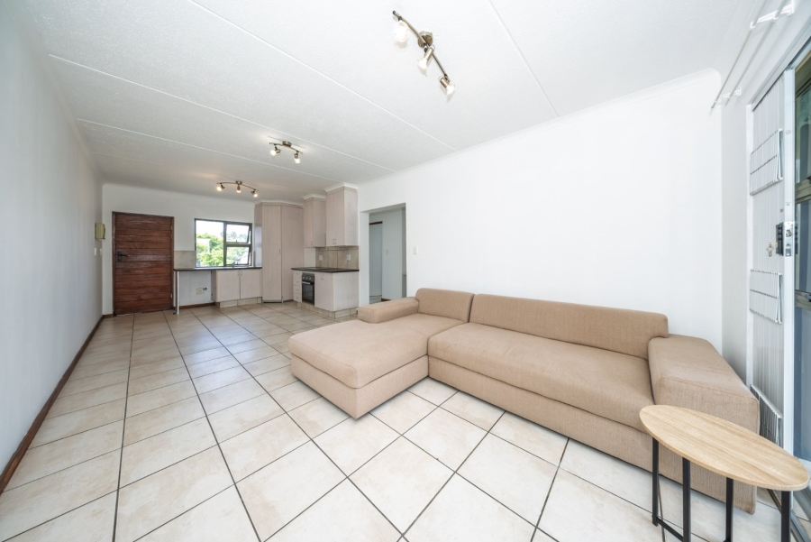 2 Bedroom Property for Sale in Greenstone Hill Gauteng