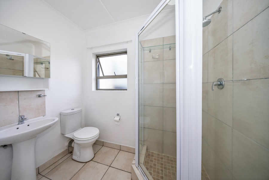 2 Bedroom Property for Sale in Greenstone Hill Gauteng