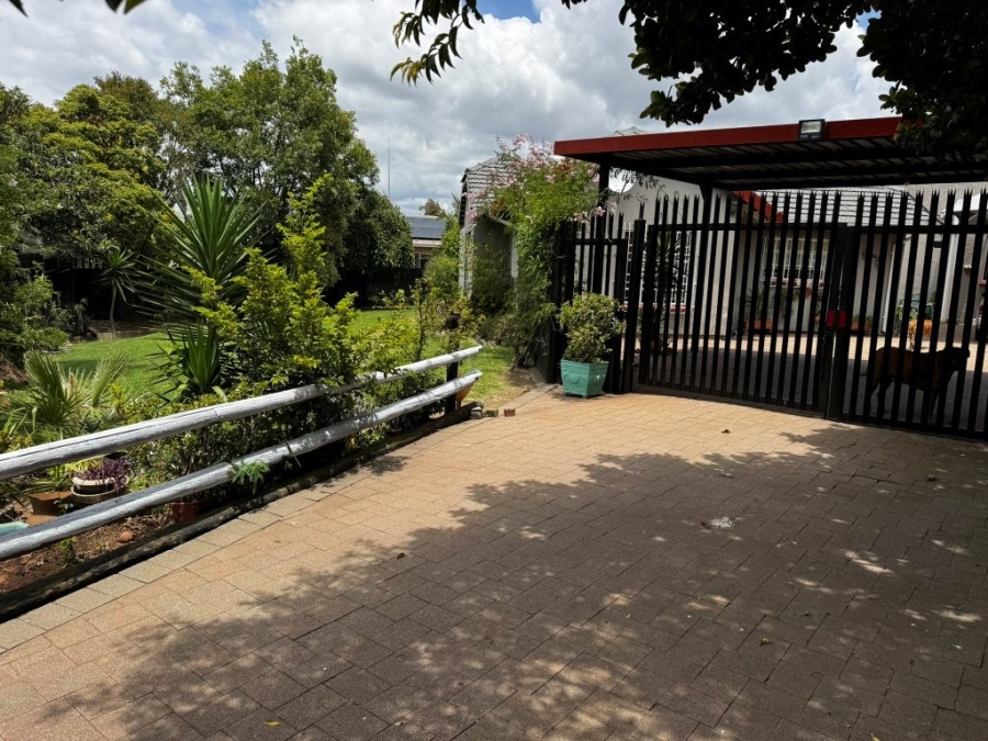 4 Bedroom Property for Sale in Birchleigh Gauteng