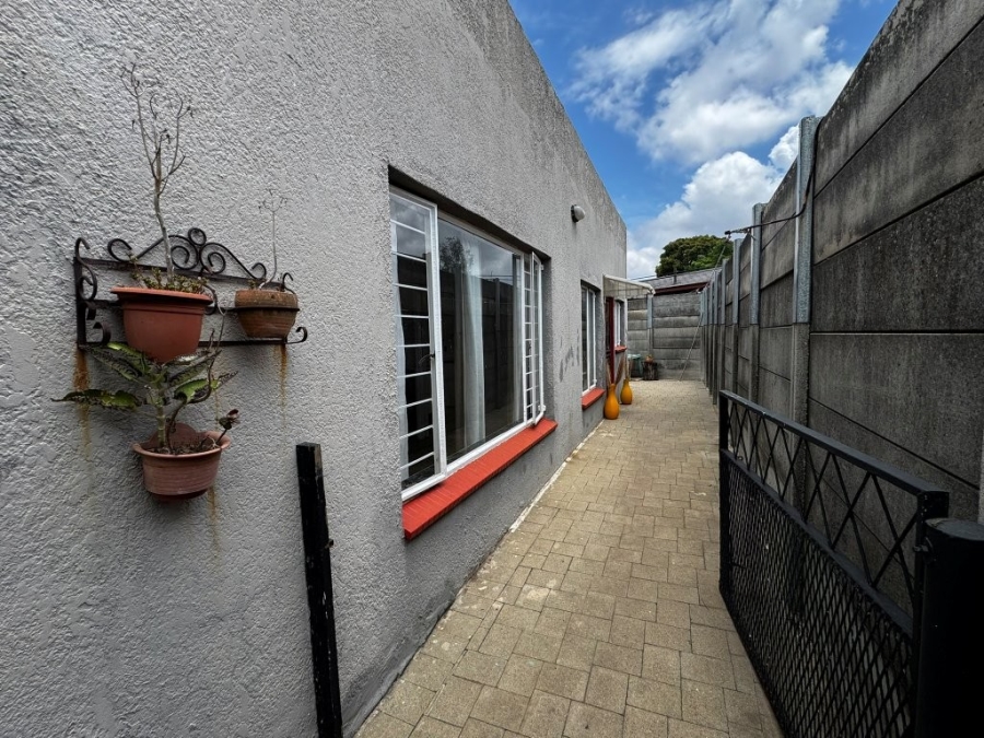 4 Bedroom Property for Sale in Birchleigh Gauteng