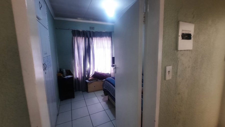 3 Bedroom Property for Sale in Birchleigh North Gauteng