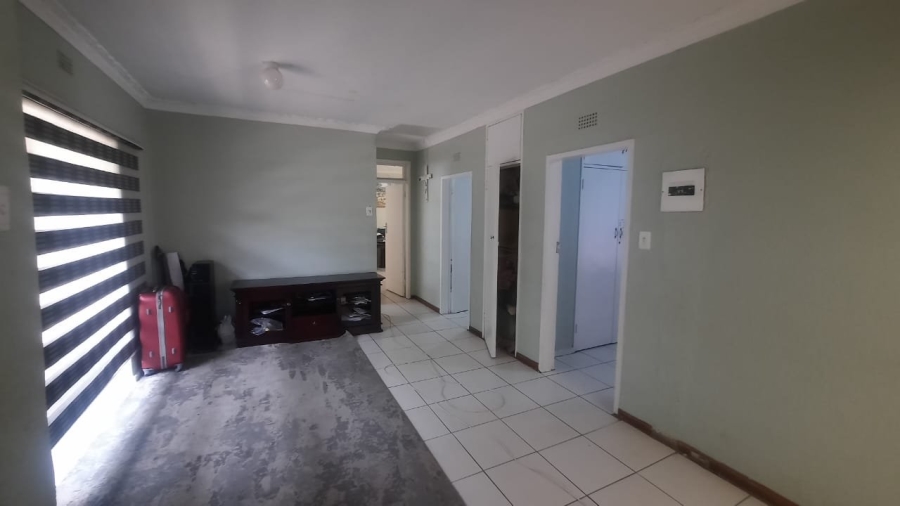 3 Bedroom Property for Sale in Birchleigh North Gauteng
