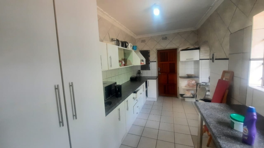 3 Bedroom Property for Sale in Birchleigh North Gauteng