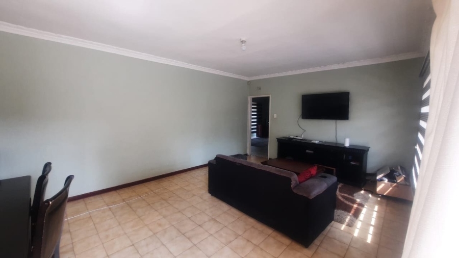 3 Bedroom Property for Sale in Birchleigh North Gauteng