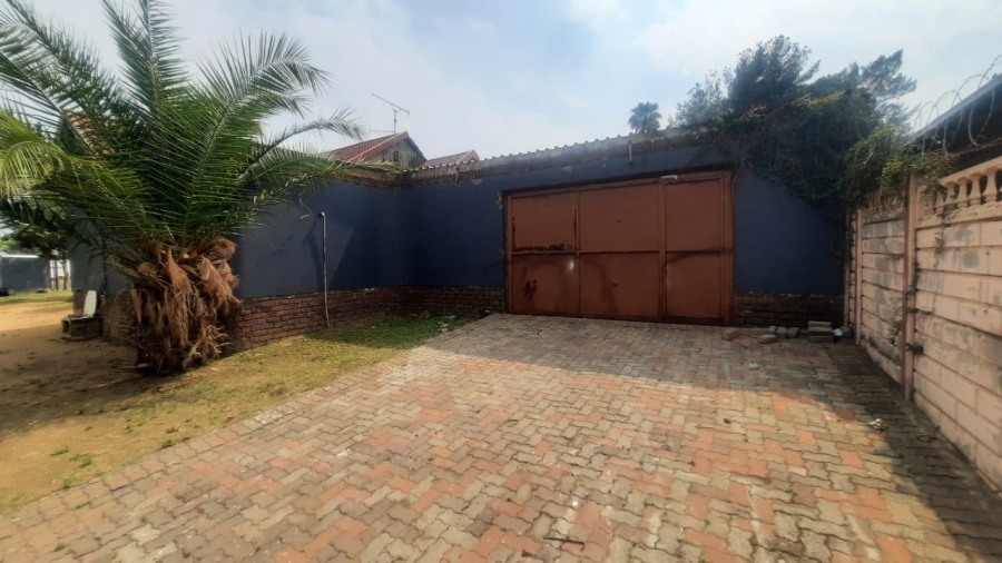 3 Bedroom Property for Sale in Birchleigh North Gauteng