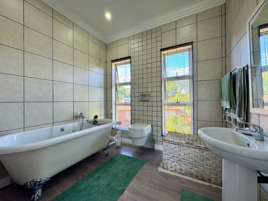 3 Bedroom Property for Sale in Lyttelton Manor Gauteng