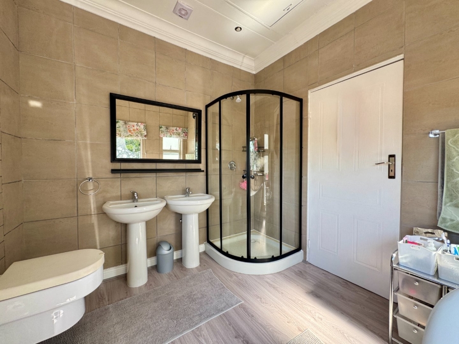 3 Bedroom Property for Sale in Lyttelton Manor Gauteng