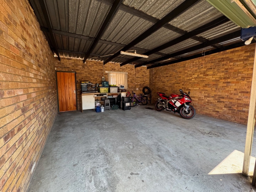 4 Bedroom Property for Sale in Terenure Gauteng