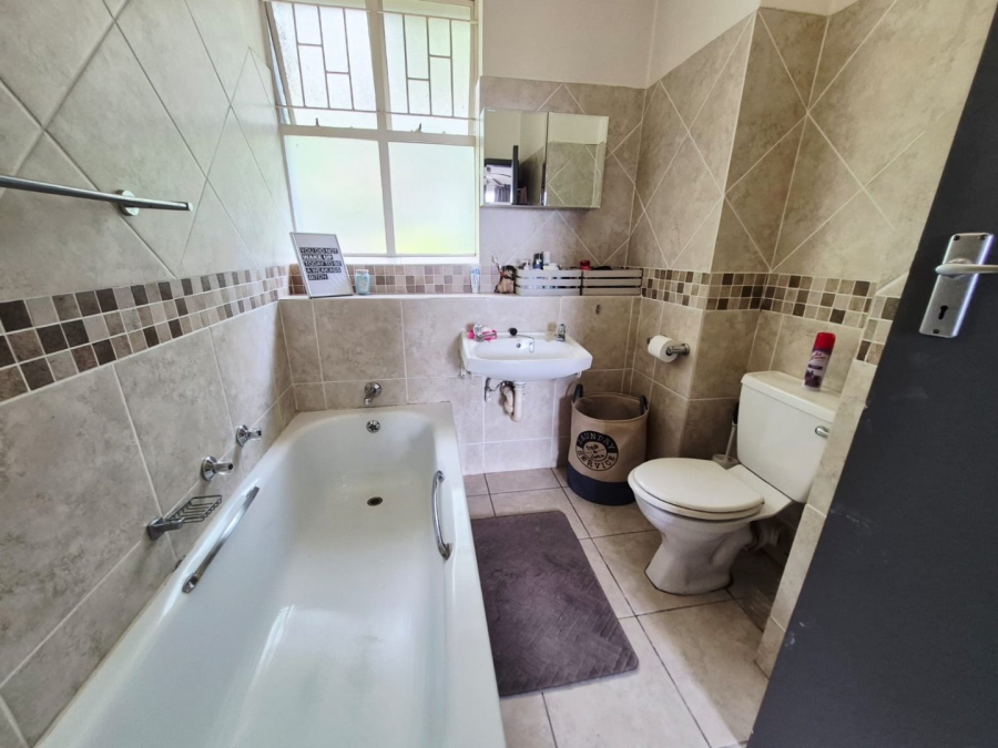 To Let 3 Bedroom Property for Rent in La Montagne Gauteng