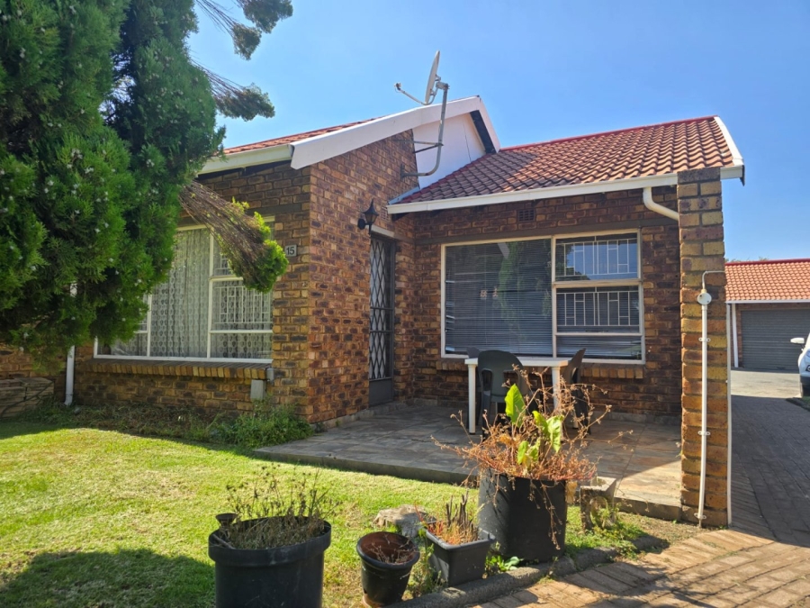 1 Bedroom Property for Sale in Witfield Gauteng