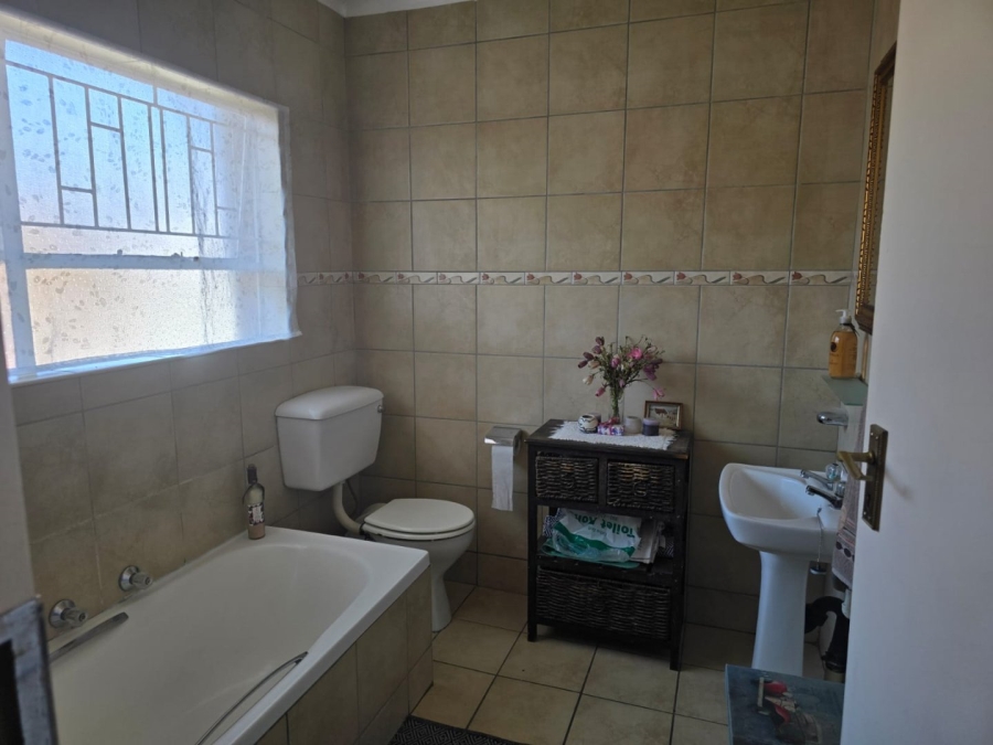 1 Bedroom Property for Sale in Witfield Gauteng