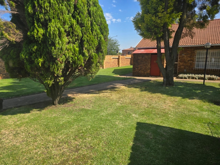1 Bedroom Property for Sale in Witfield Gauteng