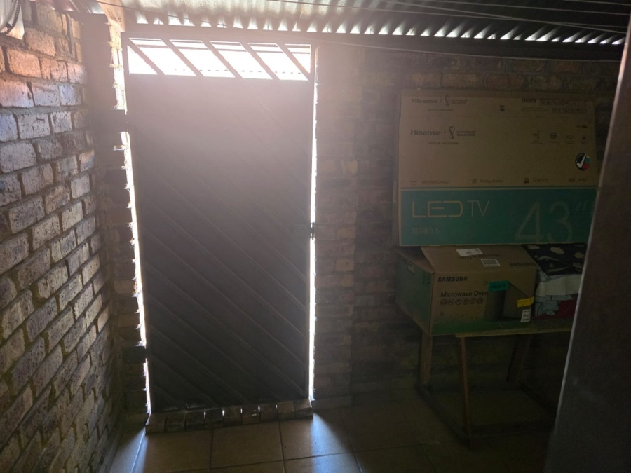 1 Bedroom Property for Sale in Witfield Gauteng