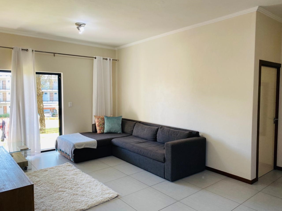 To Let 2 Bedroom Property for Rent in Jackal Creek Golf Estate Gauteng