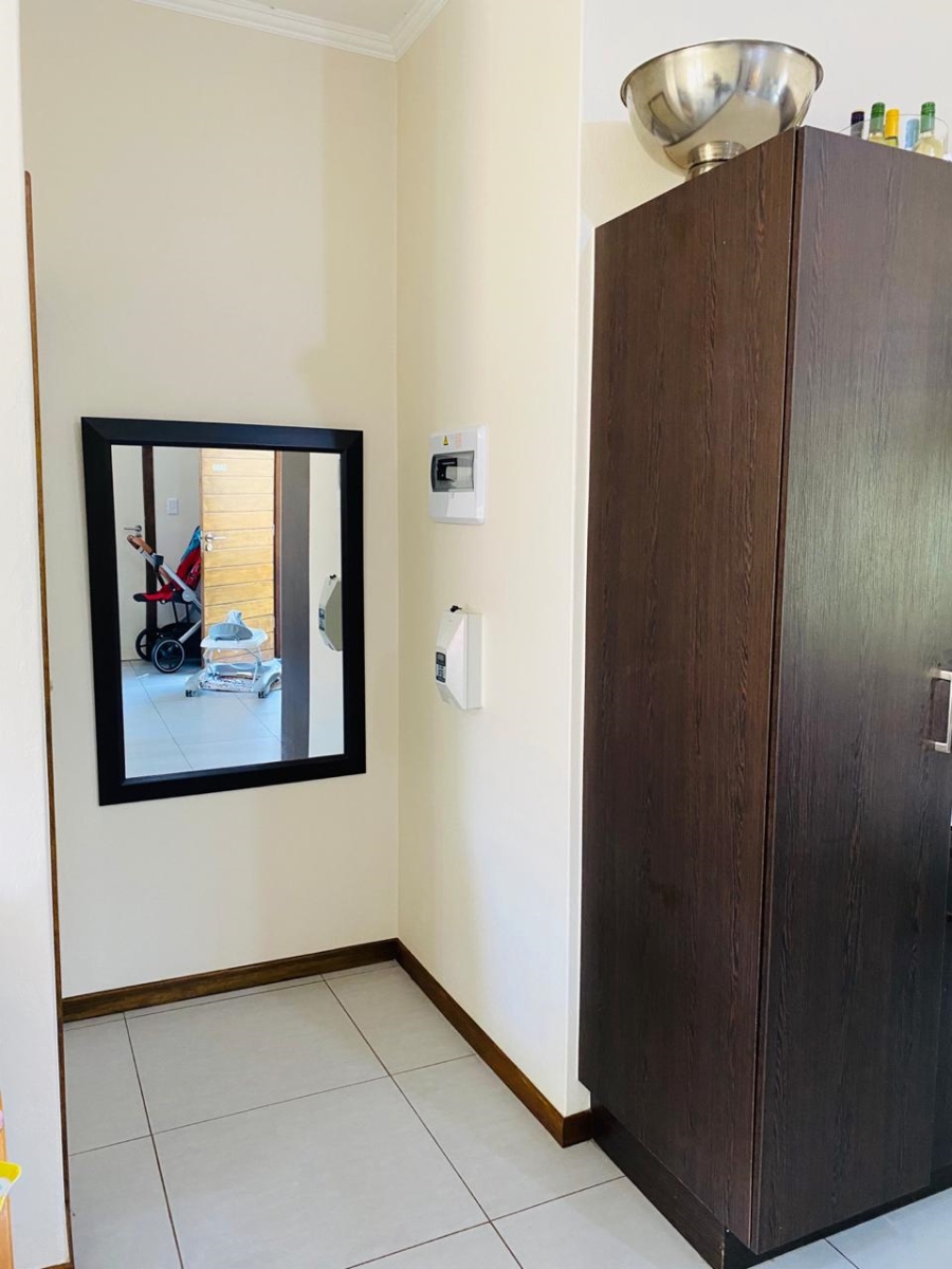 To Let 2 Bedroom Property for Rent in Jackal Creek Golf Estate Gauteng