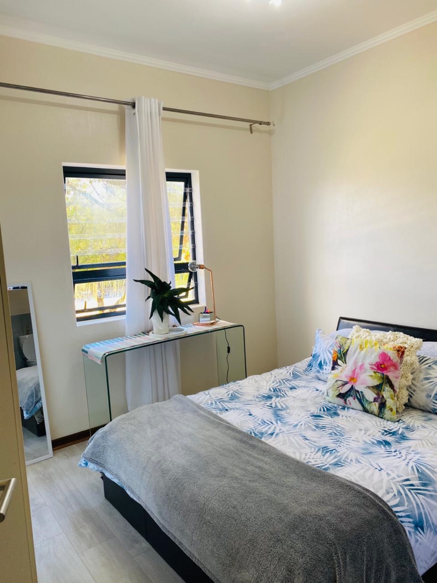 To Let 2 Bedroom Property for Rent in Jackal Creek Golf Estate Gauteng