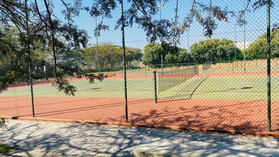 To Let 2 Bedroom Property for Rent in Jackal Creek Golf Estate Gauteng