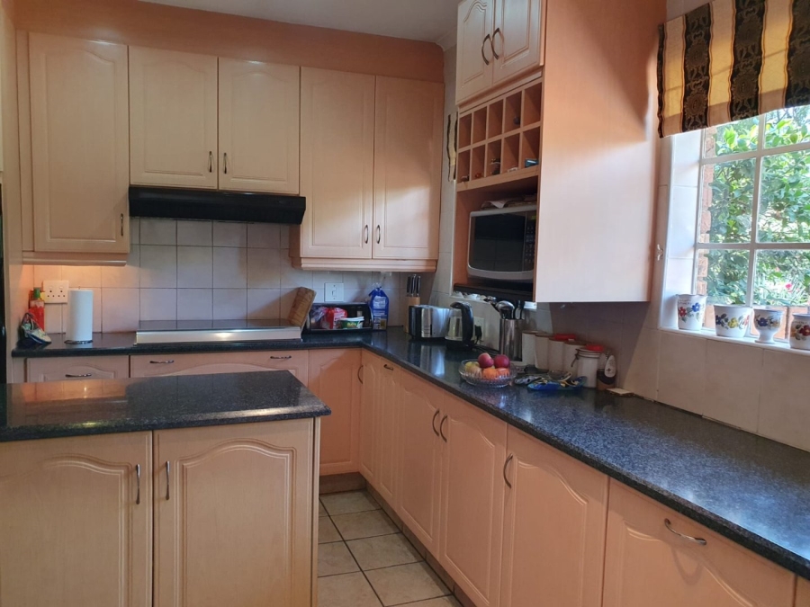 4 Bedroom Property for Sale in Dowerglen Ext 2 Gauteng