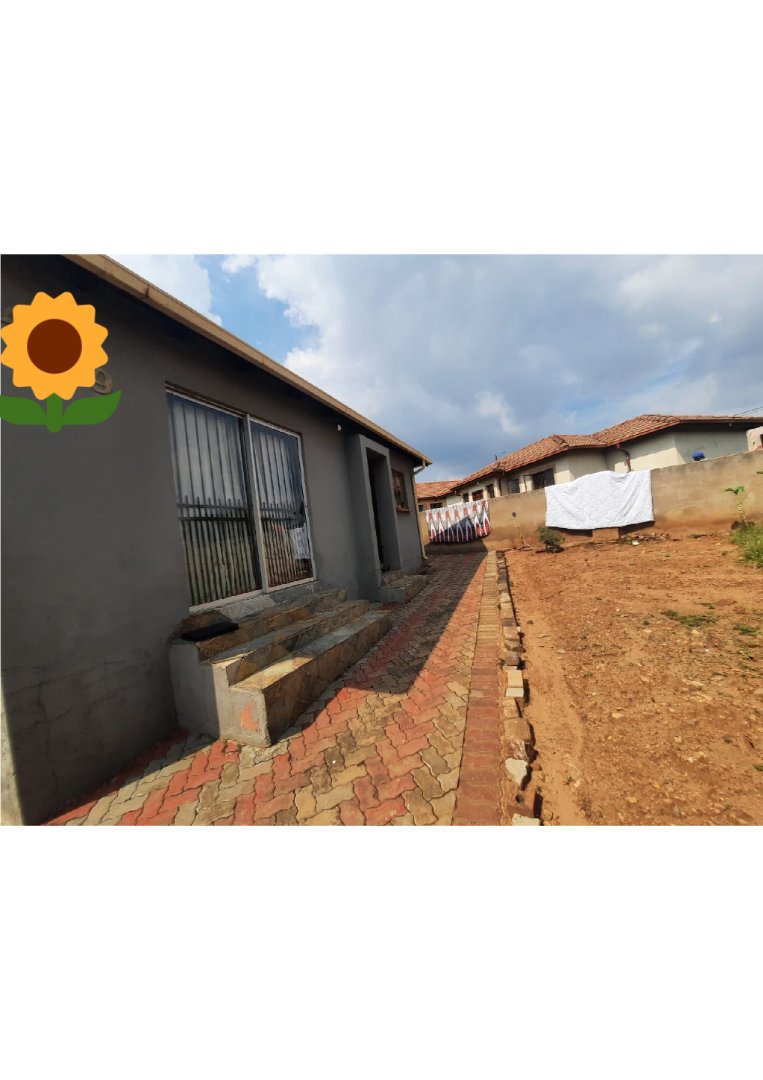 3 Bedroom Property for Sale in Clayville Gauteng