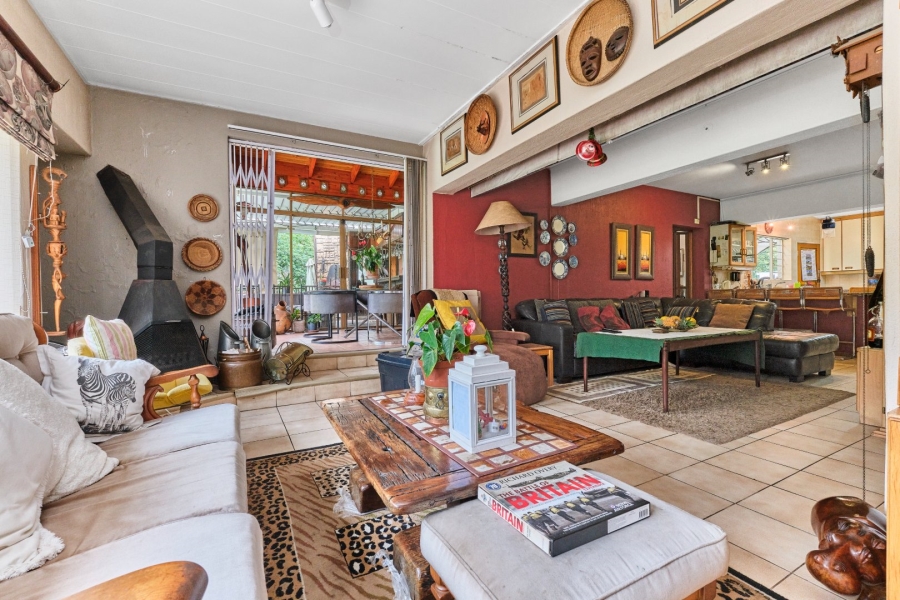 5 Bedroom Property for Sale in Northcliff Gauteng